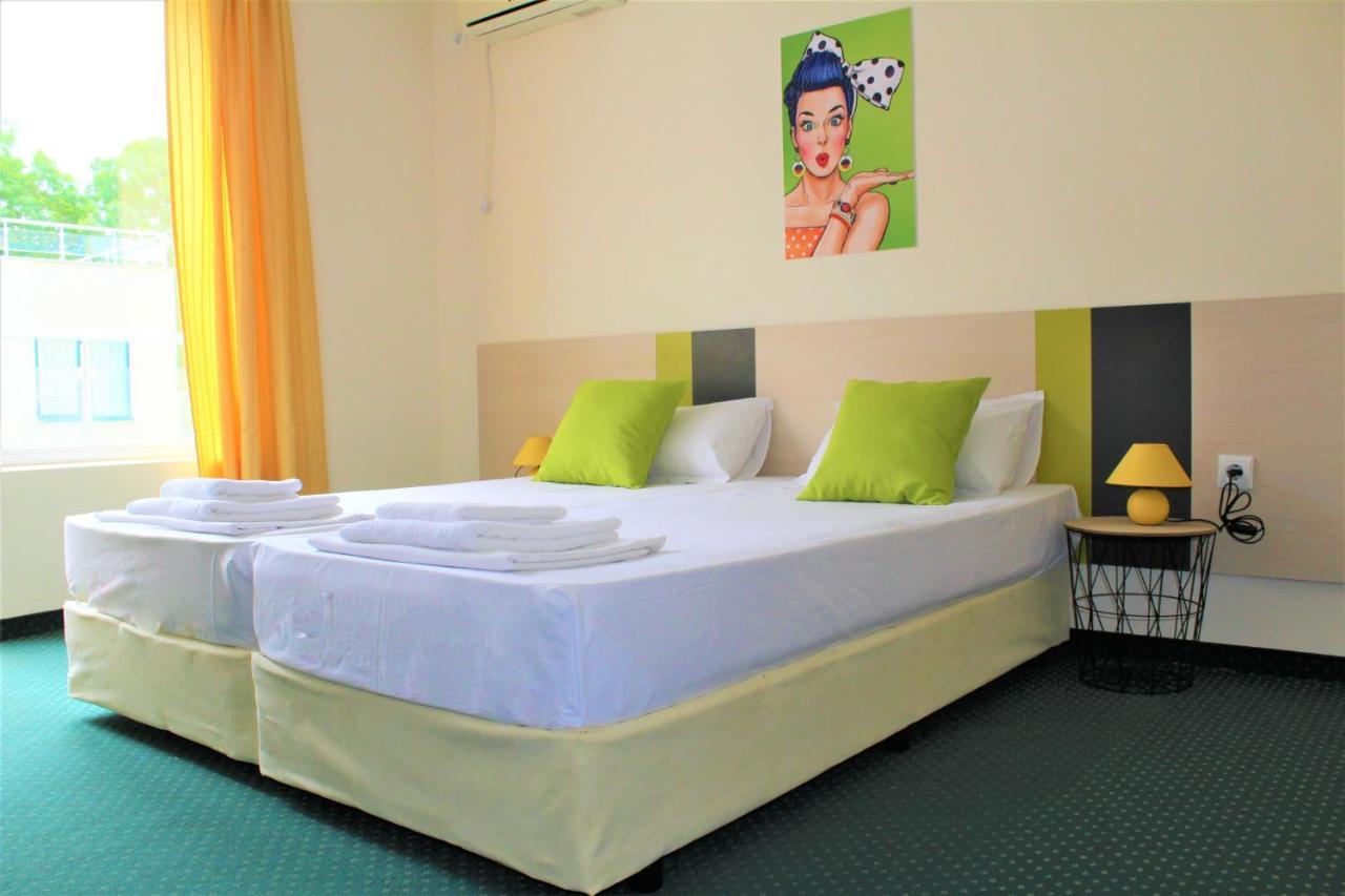 Pop Art Hotel Primorsko Exterior photo